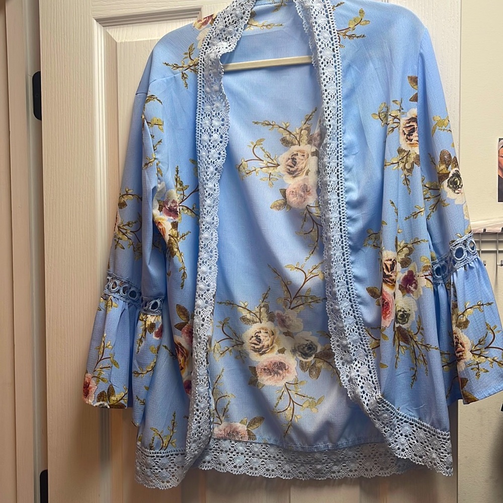 Medium Cover Up/Blouse